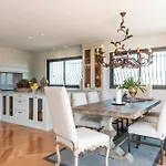 Riviera Villa *