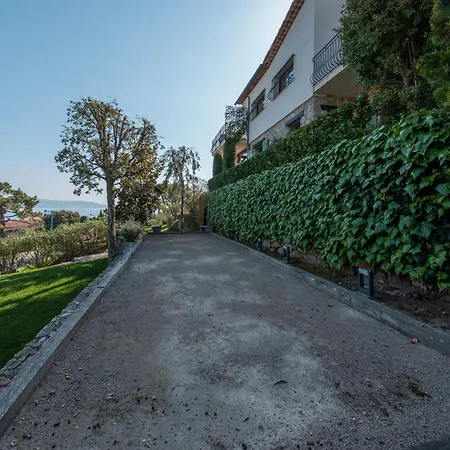 Riviera Villa