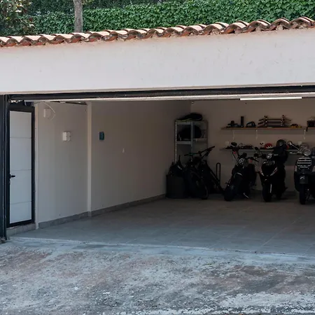 Villa Riviera