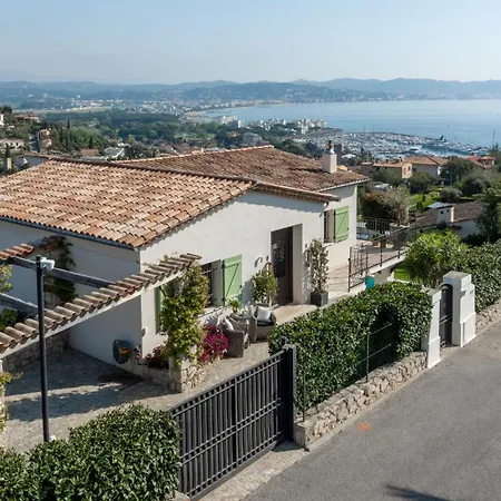 Villa Riviera *